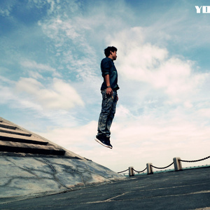 车上没空了你坐小杰身上说说
